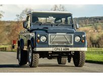 2012 land rover defender 90 pick up