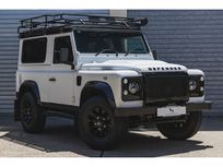 2016 land rover defender 90 xs