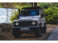 2010 land rover defender 90 hard top
