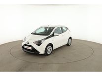 toyota aygo 1.0 vvt-i x-play x-shift