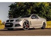 2013 holden hsv maloo r8