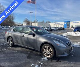 USED 2015 INFINITI Q40 BASE
