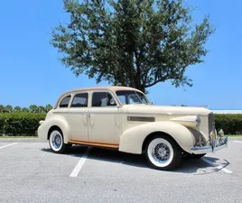 1939 CADILLAC LASALLE