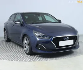 HYUNDAI I30 FASTBACK 1.4 T-GDISTYLE , AUTOMAT, ČR,1.MAJ ZA 13 700 €