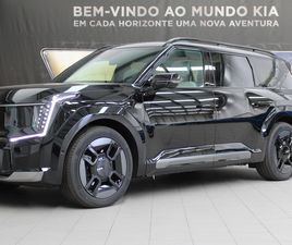 <LI CLASS=BREADCRUMBS-MODULE_LIST-ITEM__ZG-6Q KIA EV9 98.8 KWH GT-LINE AWD </OL>