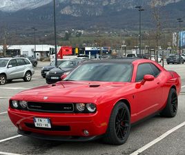 DODGE CHALLENGER SRT8
