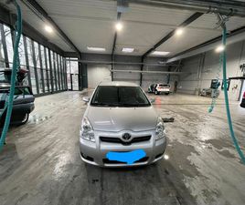 OTHER AUTO TOYOTA 7 SITZER