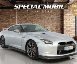 NISSAN GT-R PREMIUM EDITION W/ ULTIMATE SILVER PAINT