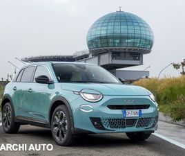 FIAT 600 600 (2023-->) 600 HYBRID 100 CV DCT MHEV