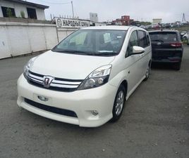 TOYOTA ISIS ПРОДАЖА TOYOTA ISIS, 2017 ГОД ВО ВЛАДИВОСТОКЕ