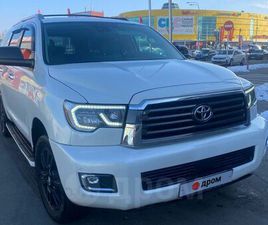 TOYOTA SEQUOIA