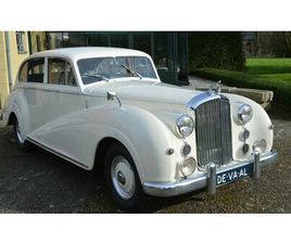1952 BENTLEY MK VI SALOON BY JAMES YOUNG A VENDRE