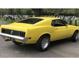 1970 FORD MUSTANG IN TWICKENHAM, MIDDLESEX, ROYAUME-UNI -...
