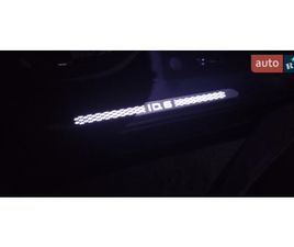 VOLKSWAGEN ID.6 2022