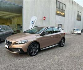 VOLVO V40 CROSS COUNTRY D3 VOLVO V40 CROSS COUNTRY D3 GEARTRONIC SUMMUM DEL 2013 USATA A VILLORBA