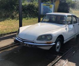 VOITURE DE COLLECTION CITROEN