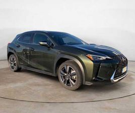 UX UX HYBRID 4WD EXECUTIVE