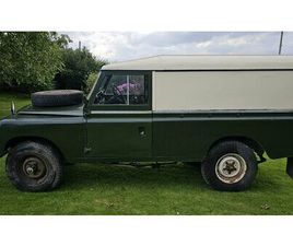 LAND ROVER SERIE II 1970 LAND ROVER SERIES 2A VERT FONCÉ MANUEL, 4 VITESSES C...