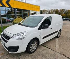 ② PEUGEOT PARTNER 1.6HDI 2017 20 000KM. 1 AN DE GARANTIE ! — CAMIONNETTES & UTILITAIRES — 2EMEMAIN