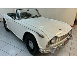 TRIUMPH TR4 1966 TRIUMPH TR4A CONVERTIBLE A VENDRE