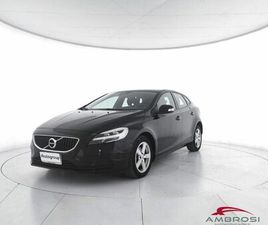 VOLVO V40 D2 D2 MOMENTUM