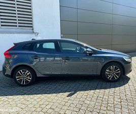 VOLVO V40 D3 VOLVO V40 2.0 D3 MOMENTUM