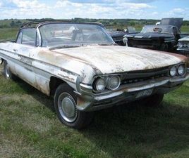 1961 OLDSMOBILE 88