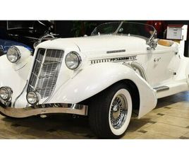 1936 AUBURN BOAT-TAIL SPEEDSTER REPLICA A VENDRE