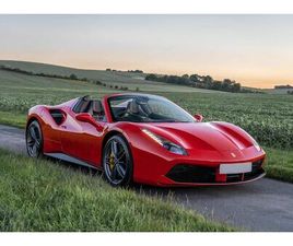 FERRARI 488 SPIDER 2DR AUTO 17/17 | CARBON FIBRE EXTERIOR PACK | CARBON FIBRE RACING PACKAGE | CARBON FIBRE DOOR | PREMIUM HI FI