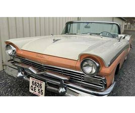 1957 | FORD FAIRLANE SKYLINER