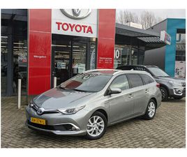 TOURING SPORTS 1.8 HYBRID EXECUTIVE