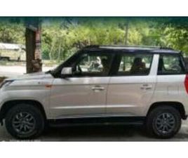 MAHINDRA TUV300 T10 2018