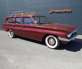 OLDSMOBILE F85 STATION WAGON - 1961