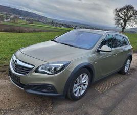 4X4 A COUNTRY TOURER AHK PANO ABSTANTS-TEMPOMAT