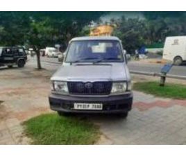 TOYOTA QUALIS FS B1 2000