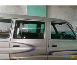 TOYOTA QUALIS FS B1 2003