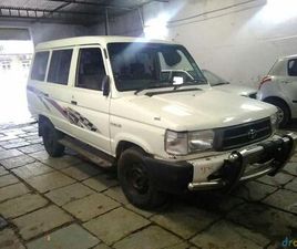 TOYOTA QUALIS FS B3 2002