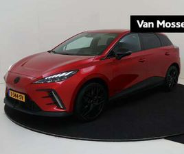 MG MG4 LUXURY 64 KWH | NAVI | 360 CAMERA | 19'' GMP LUNICA SPORTVELGEN | WARMTEPOMP | STOEL + STUURVERWARMING | APPLE CARPLAY |