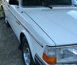 VOLVO 240 - 1985
