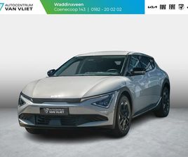 KIA EV6 KIA EV6 - LIGHT EDITION 63 KWH L UIT VOORRAAD LEVERBAAR L 17% BIJTELLING | WOLF GREY L 428 KM ACTIER