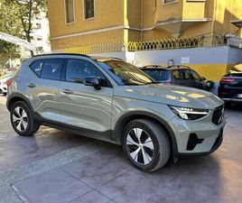 VOLVO XC40 T5 RECHARGE PLUG-IN HYBRID DARK PLUS