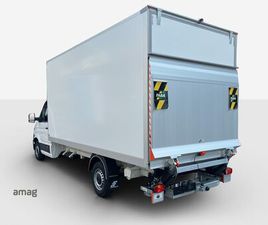 VOLKSWAGEN CRAFTER CRAFTER 35 CHASSIS-KABINE CHAMPION KOFFER RS 4490 MM