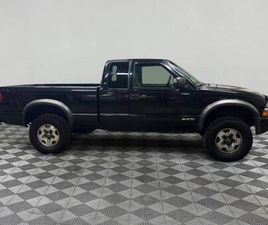 CHEVROLET S10 USED 2003 CHEVROLET S-10 LS 6 FT