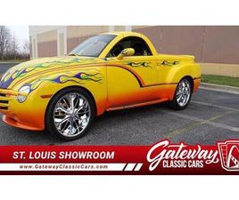 USED 2004 CHEVROLET SSR CUSTOM