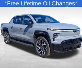 NEW 2025 CHEVROLET SILVERADO EV RST