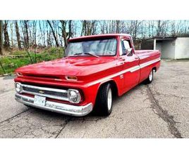 CHEVROLET C10 1966 CHEVROLET C10 ROUGE MANUEL, 4 VITESSES CONDUITE À GA...