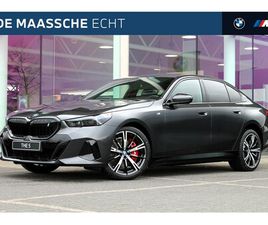 BMW I5 - EDRIVE40 M SPORT AUTOMAAT / PANORAMADAK / TREKHAAK / ADAPTIEVE LED / PARKING ASSISTANT PRO
