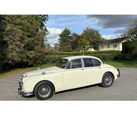 JAGUAR MARK 2 1965 JAGUAR MARK 2 BLANC MANUEL, 4 VITESSES CONDUITE À DR...