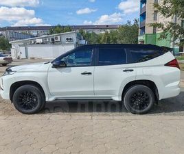 MITSUBISHI MONTERO
