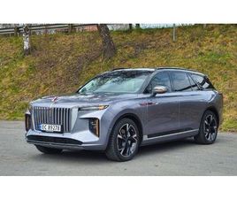 HONGQI E-HS9 EXCLUSIVE